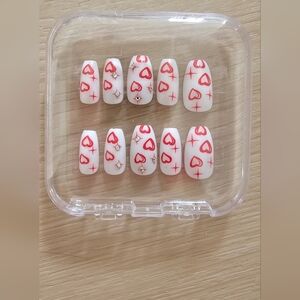 Red Heart Nail Art Set
